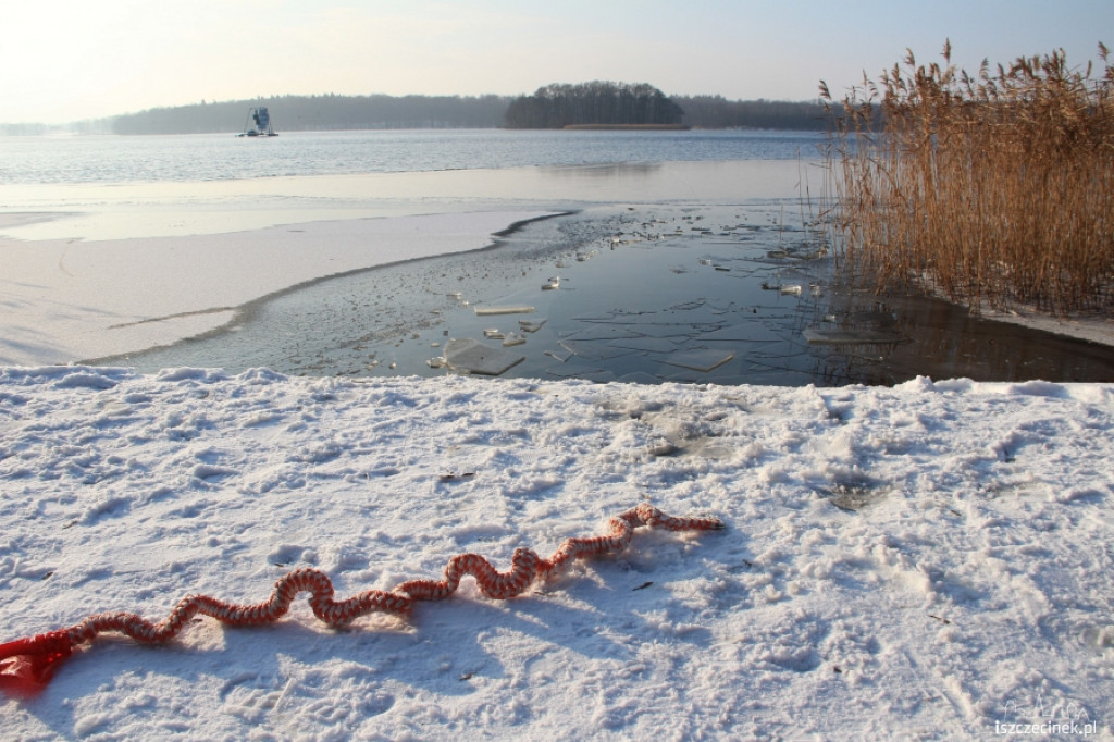 Uczennica wpadła do wody 14.01.2013