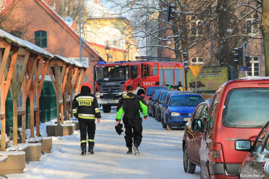 Uczennica wpadła do wody 14.01.2013