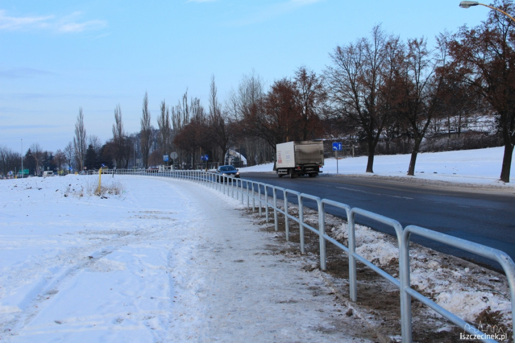 Barierki przy Cieślaka 14.01.2013