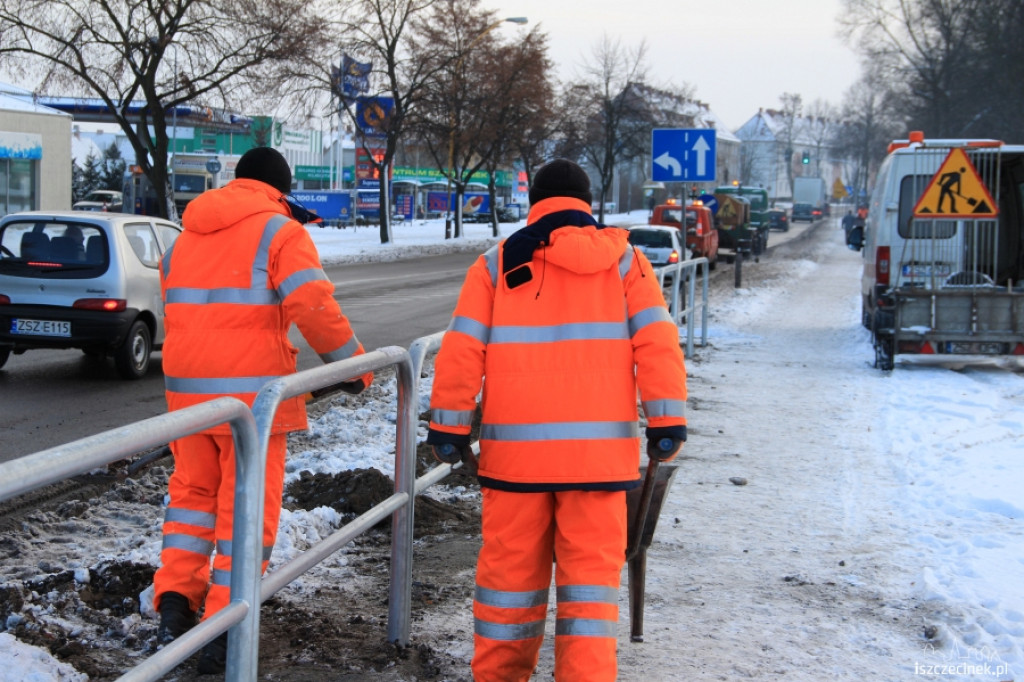 Barierki przy Cieślaka 14.01.2013