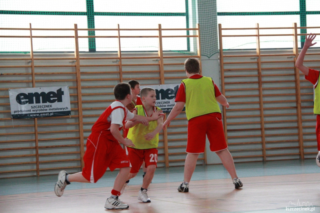 Wojewódzki Turniej Młodzików Młodszych o Puchar Prezesa firmy EMET