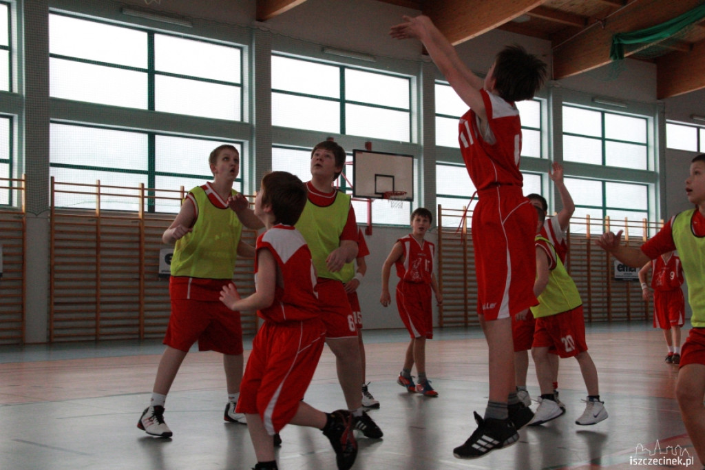 Wojewódzki Turniej Młodzików Młodszych o Puchar Prezesa firmy EMET