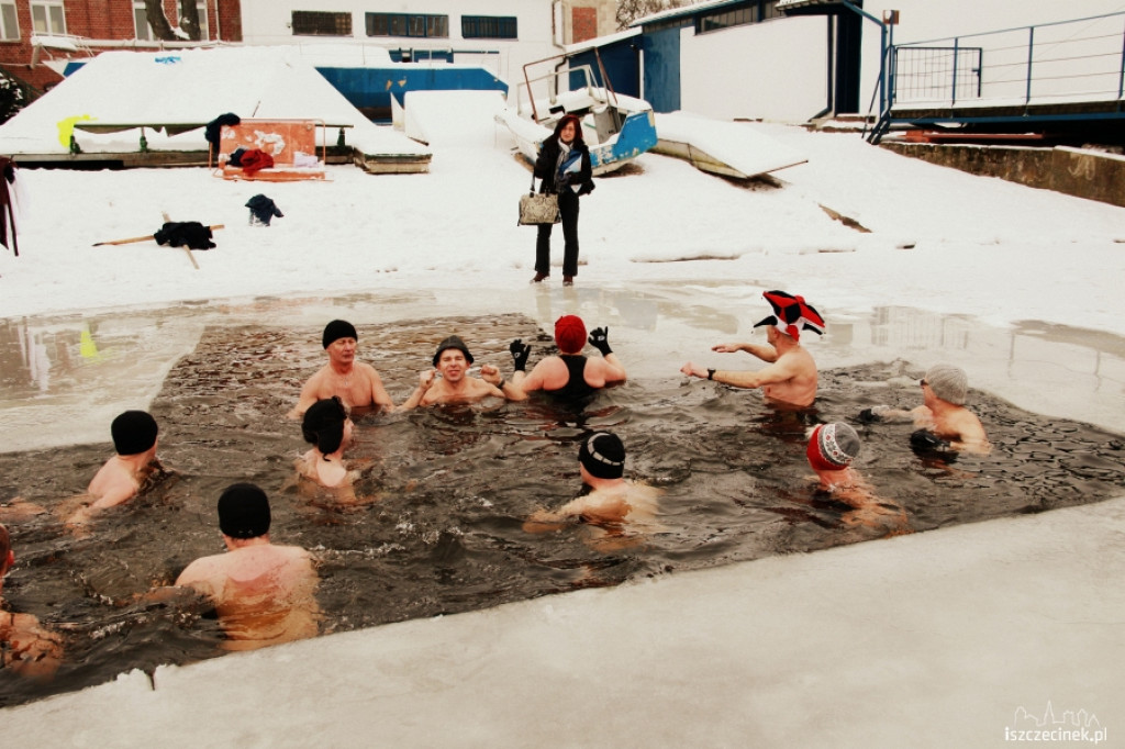 Im zimniej tym lepiej - morsy w wodzie 20.01.2013