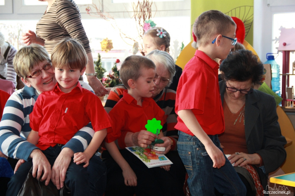 Dzień Babci i Dziadka w przedszkolu MIŚ 21.01.2013