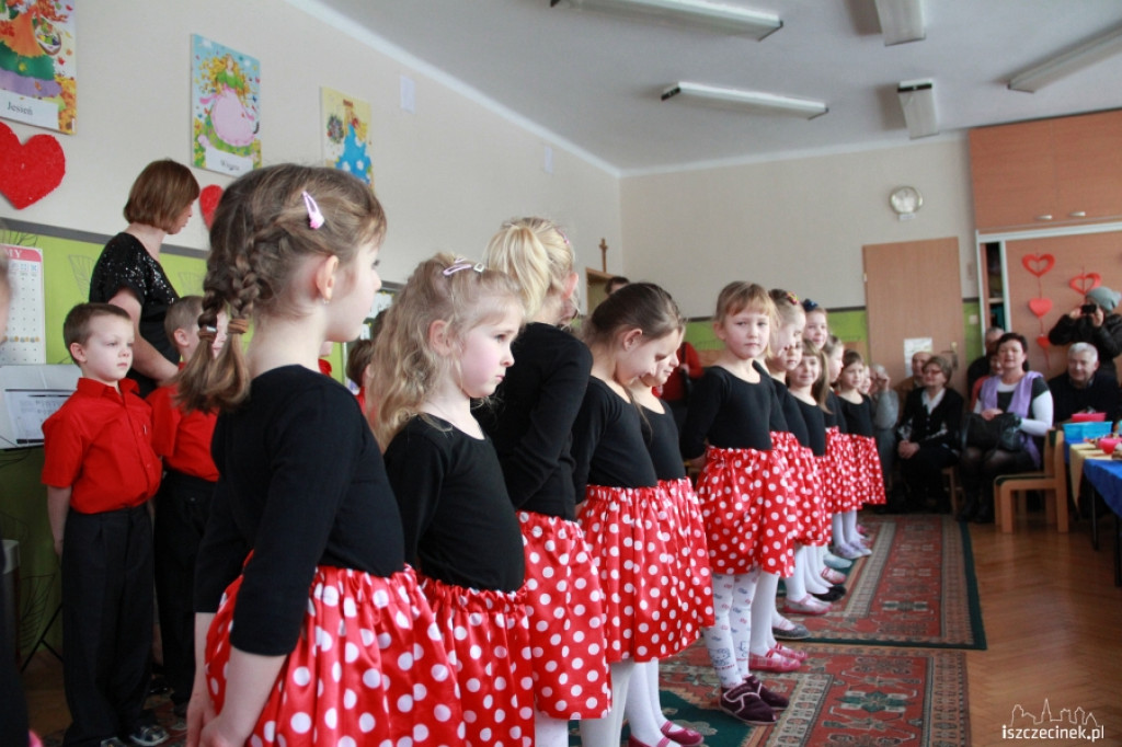 Dzień Babci i Dziadka w przedszkolu MIŚ 21.01.2013