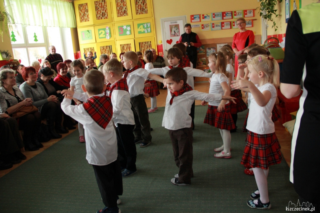 Dzień Babci i Dziadka w przedszkolu MIŚ 21.01.2013