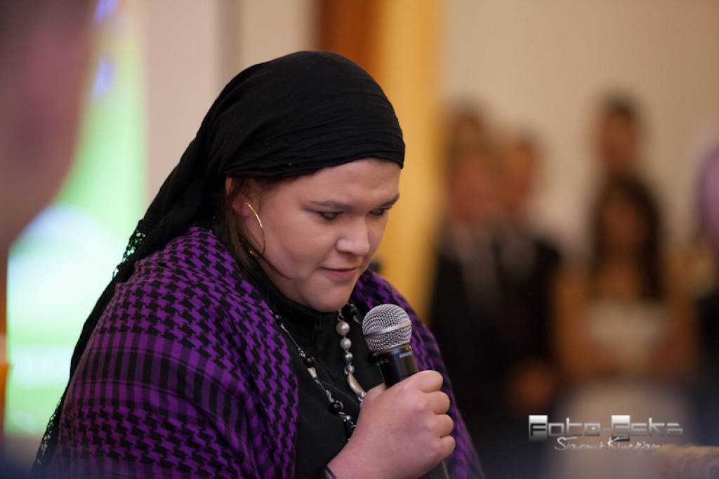 Licealiści ZS nr 1 im. KEN w Szczecinku na studniówce - fot. Sławomir Kłuciejasz www.FOTO-ESKA.pl