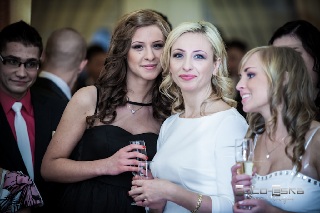 Licealiści ZS nr 1 im. KEN w Szczecinku na studniówce - fot. Sławomir Kłuciejasz www.FOTO-ESKA.pl