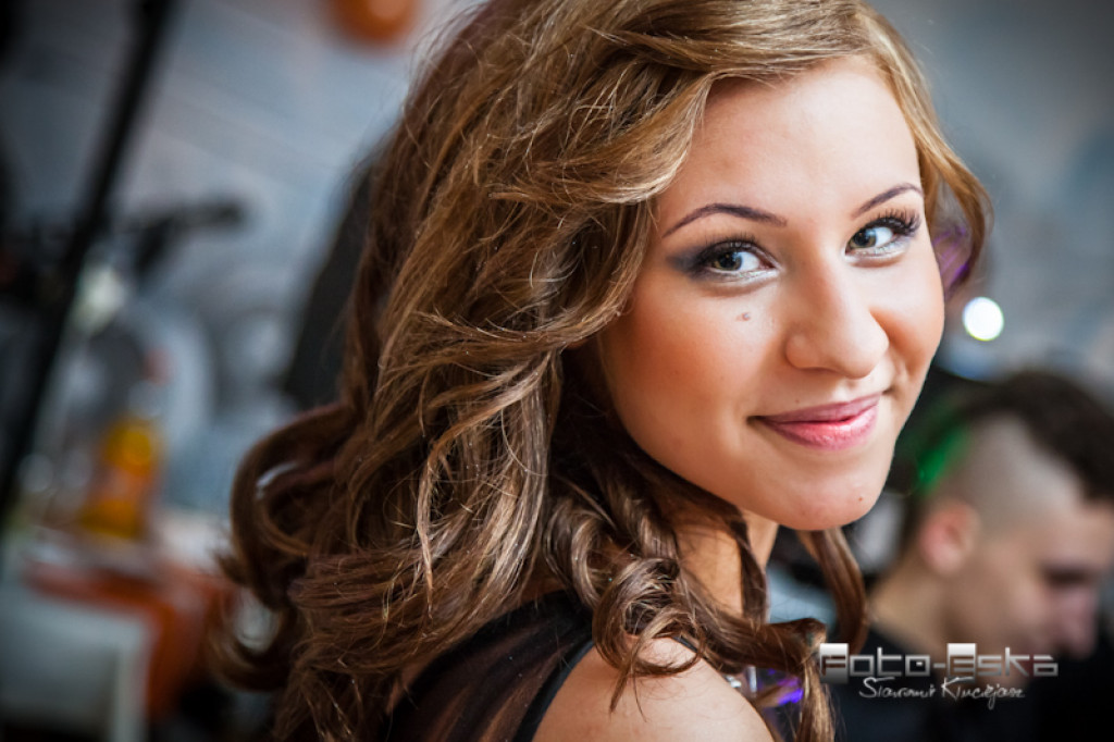 Licealiści ZS nr 1 im. KEN w Szczecinku na studniówce - fot. Sławomir Kłuciejasz www.FOTO-ESKA.pl