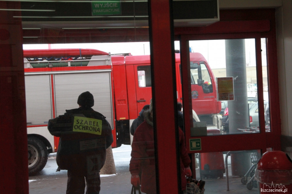 Alarm pożarowy w Kauflandzie