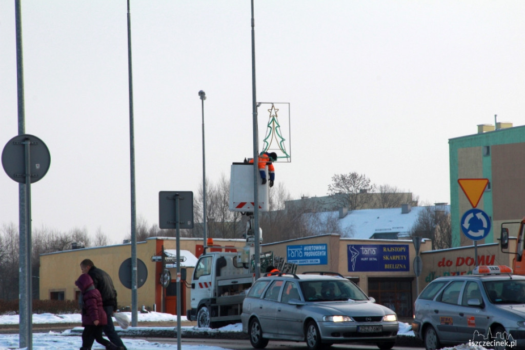 Znikają ozdoby świąteczne