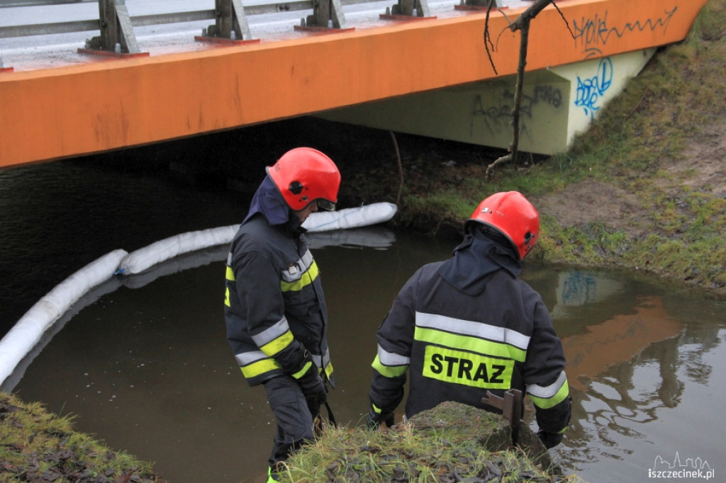 Plama oleju na Niezdobnej