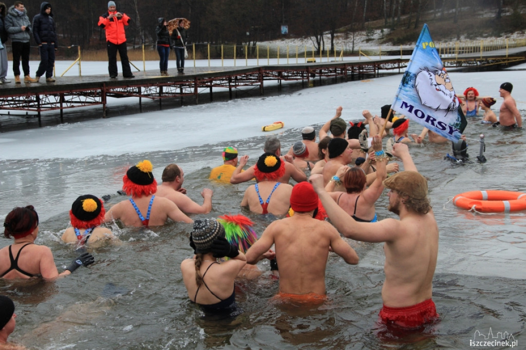 IV Zimowe zanurzenie w wodzie w Białym Borze