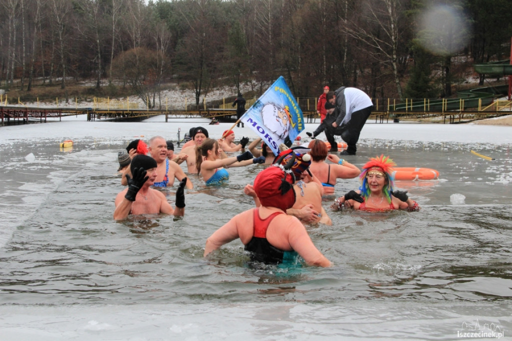 IV Zimowe zanurzenie w wodzie w Białym Borze