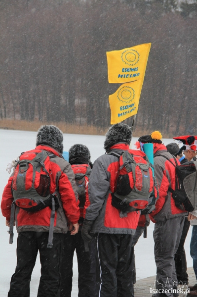 IV Zimowe zanurzenie w wodzie w Białym Borze