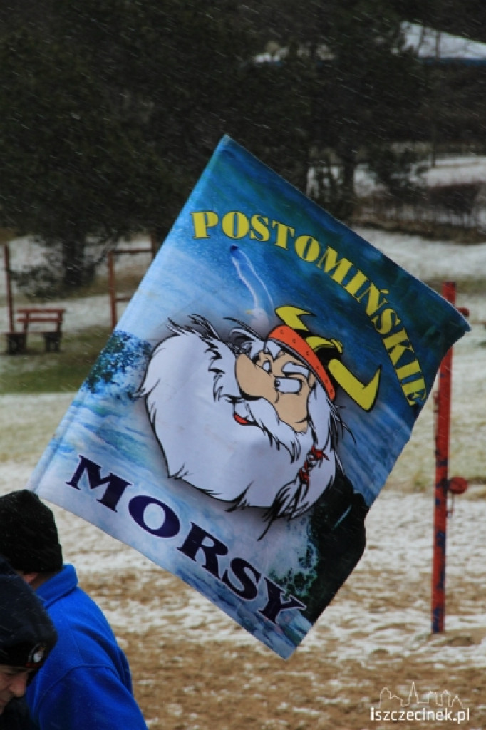 IV Zimowe zanurzenie w wodzie w Białym Borze