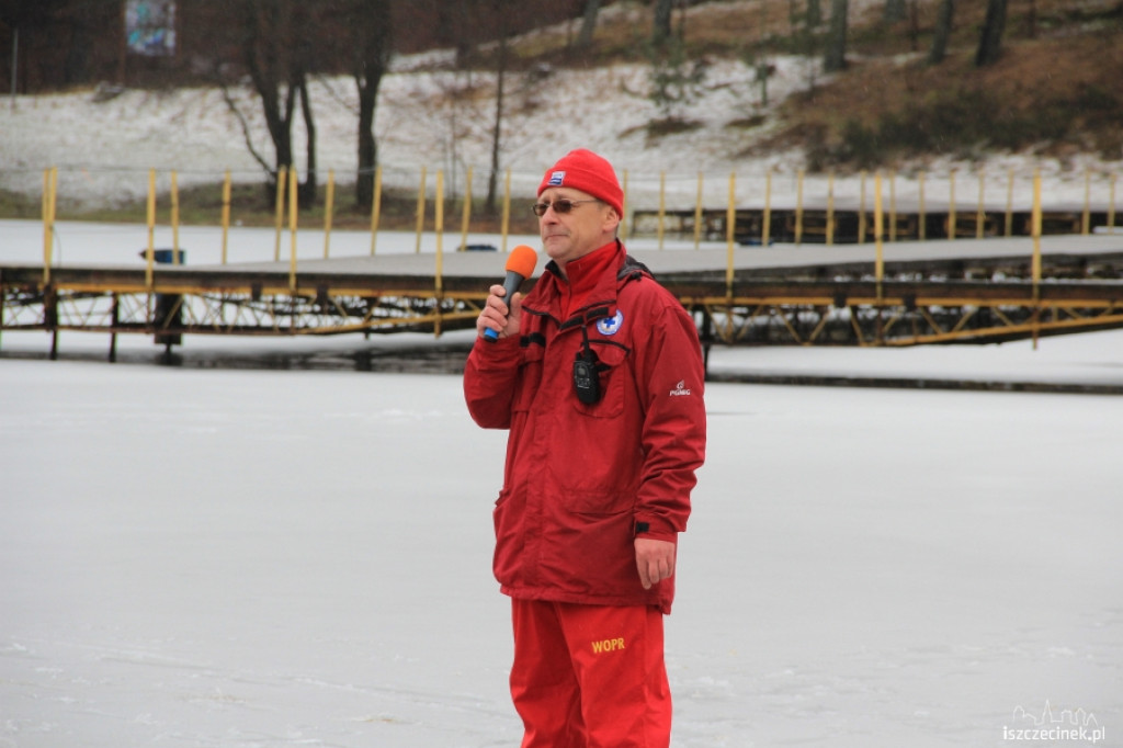 IV Zimowe zanurzenie w wodzie w Białym Borze