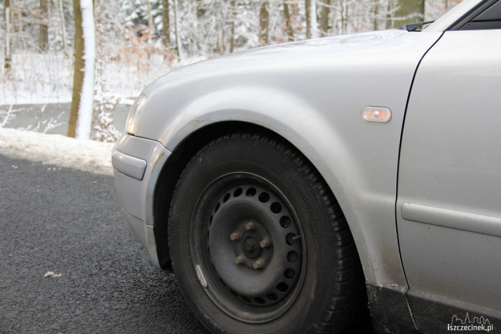 Honda civic dachowała koło Ostropola