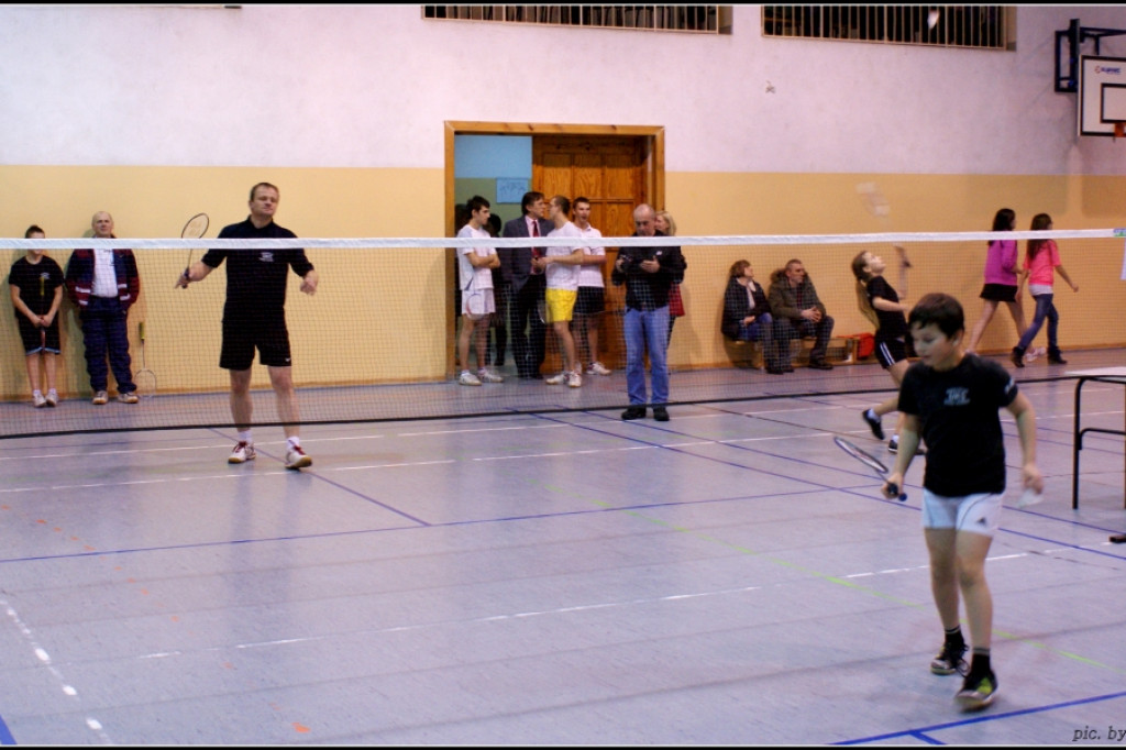 Posłowie zagrali z dziećmi