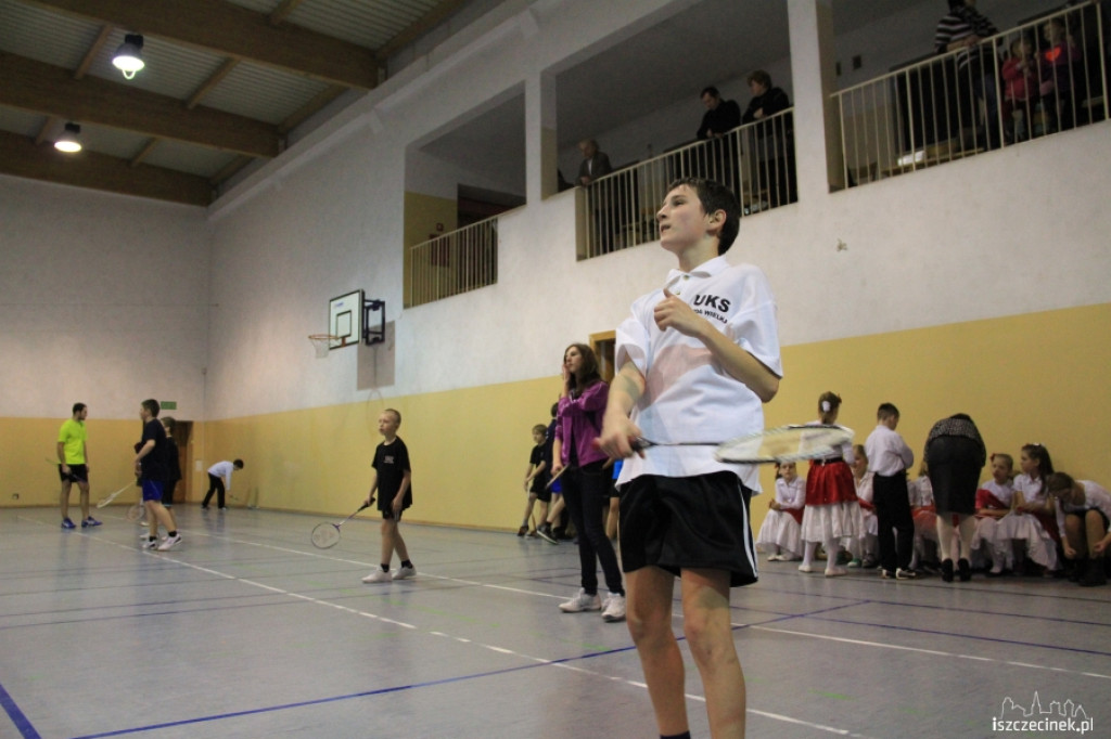 Posłowie zagrali z dziećmi