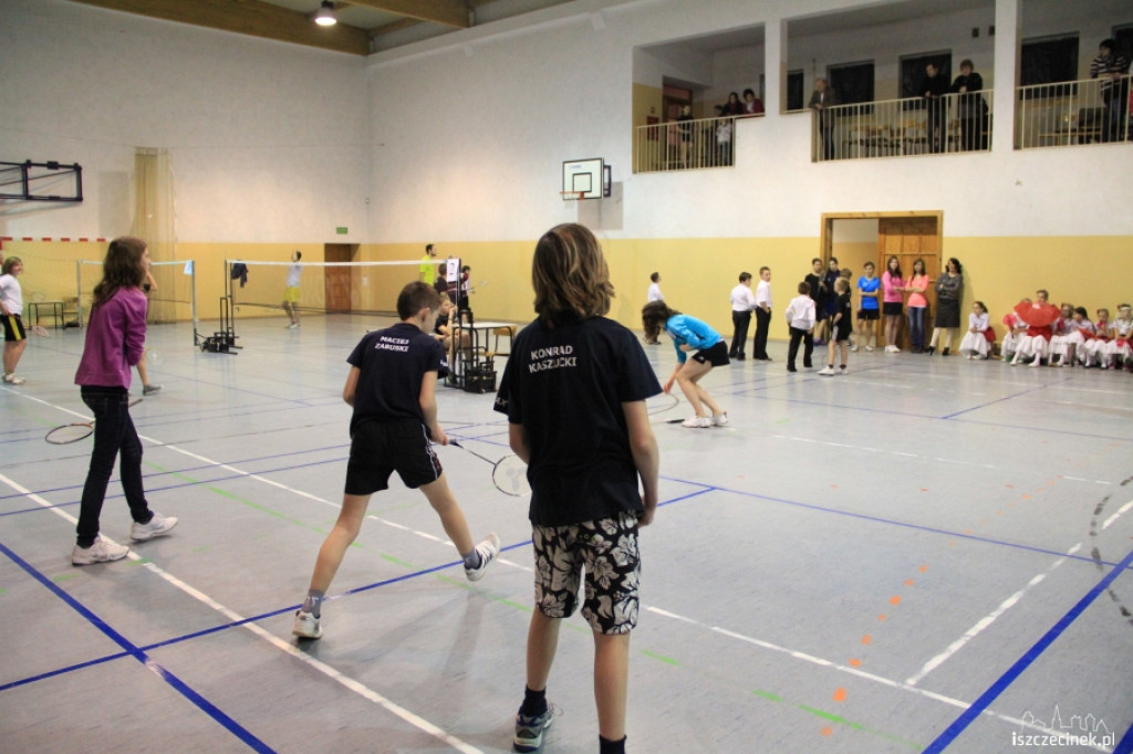 Posłowie zagrali z dziećmi