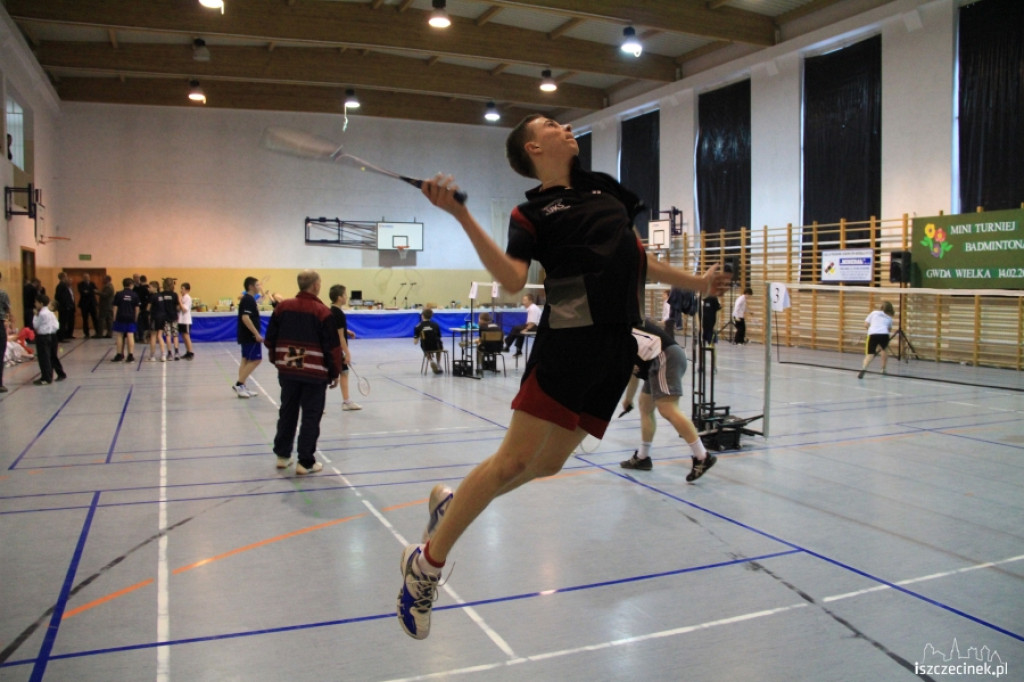 Posłowie zagrali z dziećmi