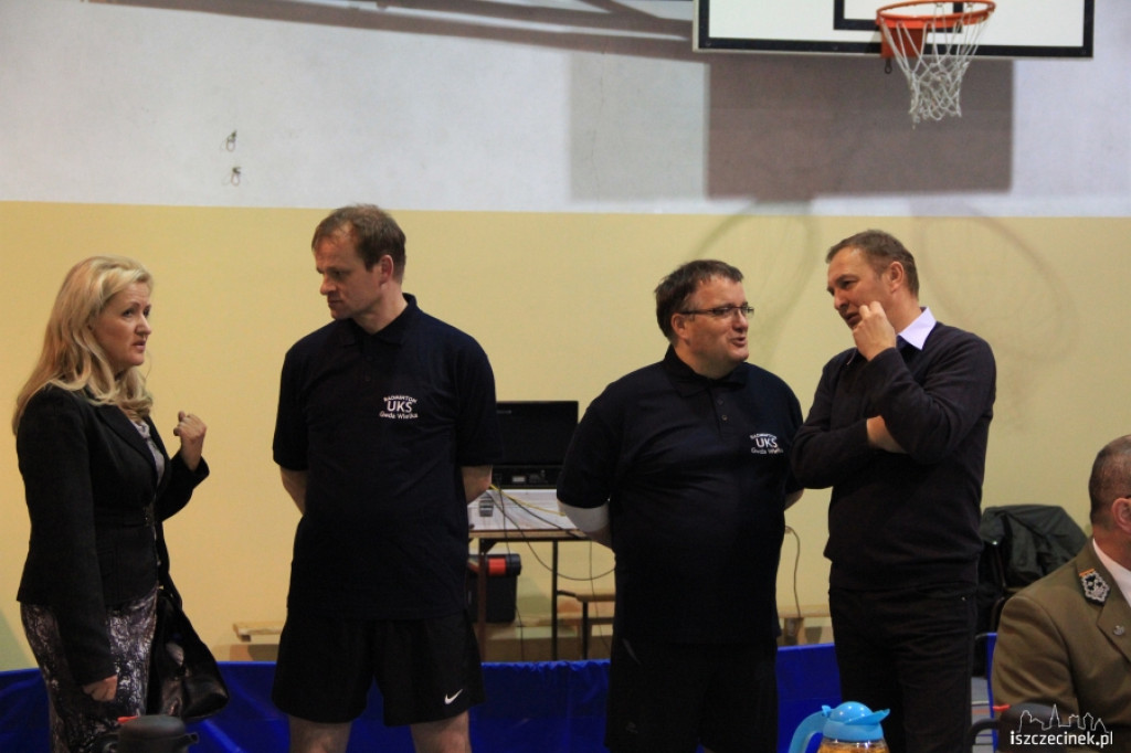 Posłowie zagrali z dziećmi