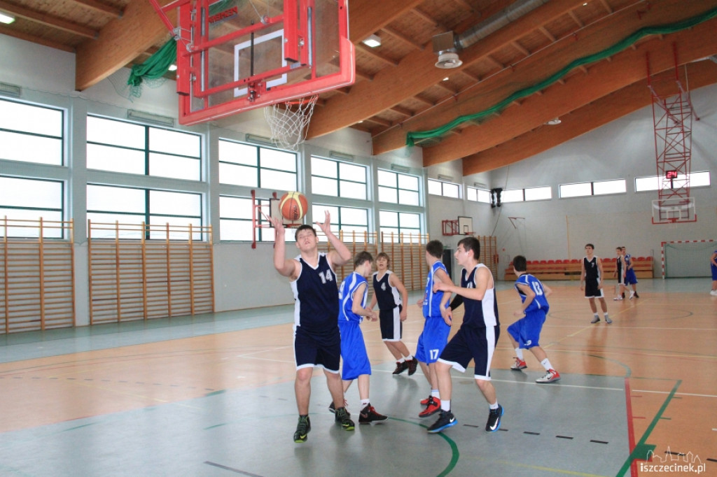 EMET Basket Szczecinek - Spójnia II Stargard Szczeciński