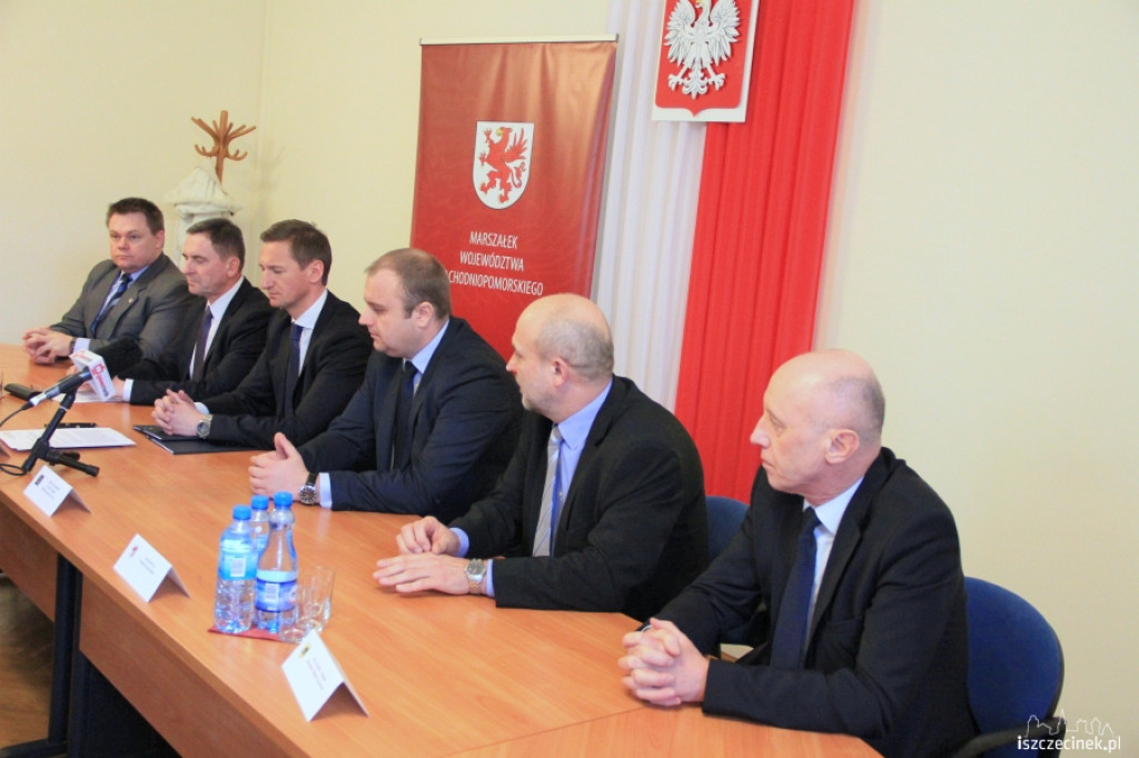 Podpisali umowę o dofinansowanie zakupu autobusów