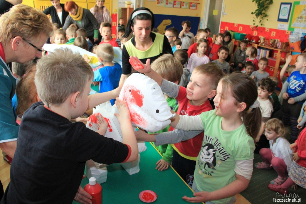 Dinozaury w przedszkolu Miś