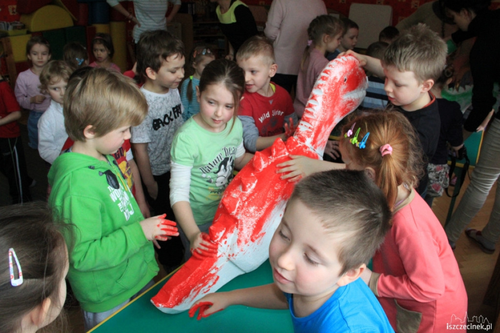 Dinozaury w przedszkolu Miś