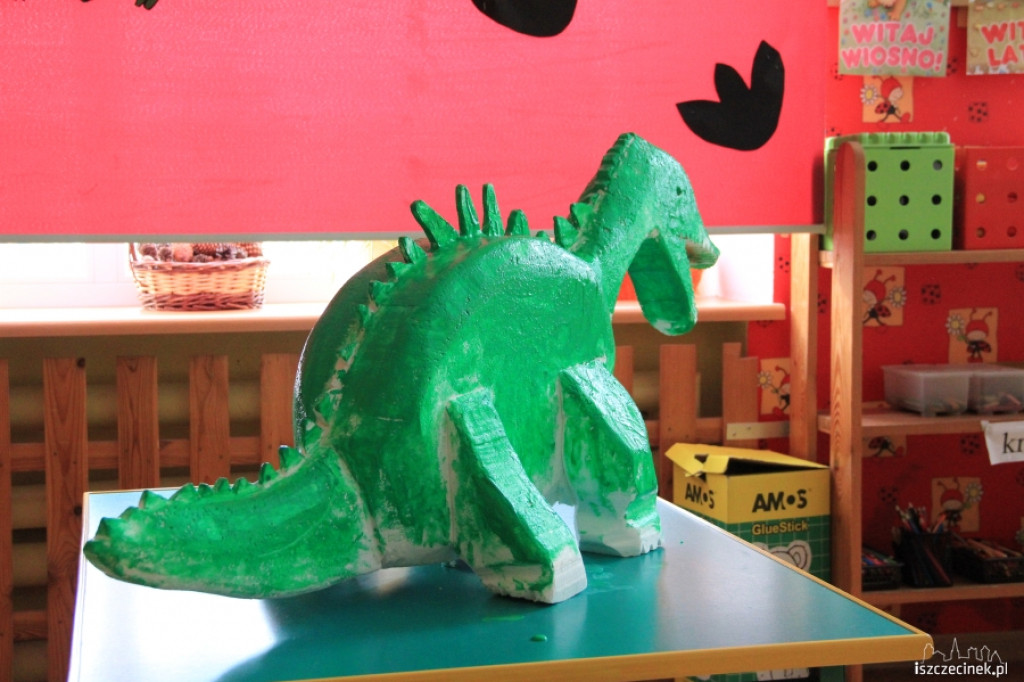 Dinozaury w przedszkolu Miś