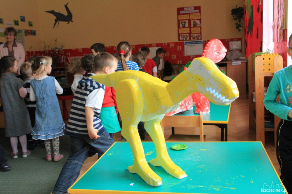 Dinozaury w przedszkolu Miś