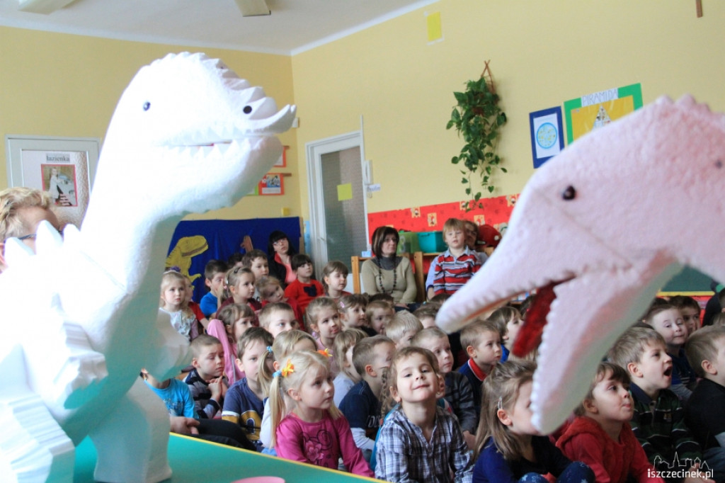 Dinozaury w przedszkolu Miś