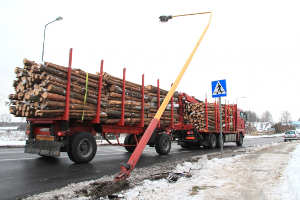 Kolizja z lampą na Waryńskiego