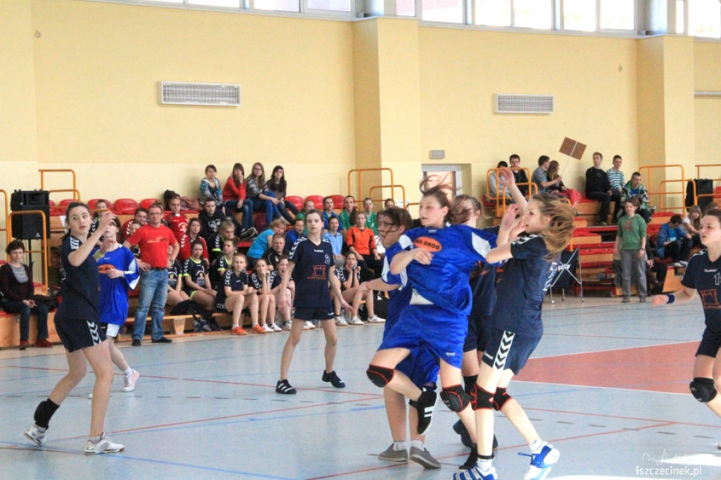 Turniej Regionalny Gimnazjady w Piłce Ręcznej Dziewcząt
