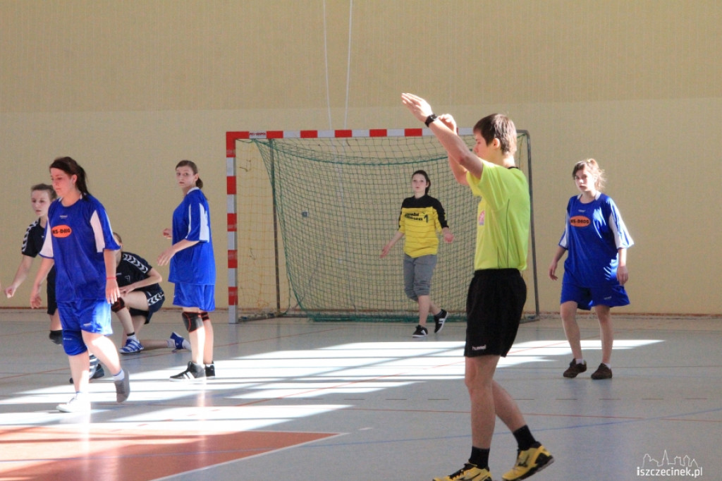 Turniej Regionalny Gimnazjady w Piłce Ręcznej Dziewcząt