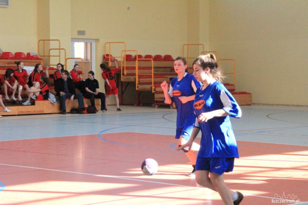 Turniej Regionalny Gimnazjady w Piłce Ręcznej Dziewcząt