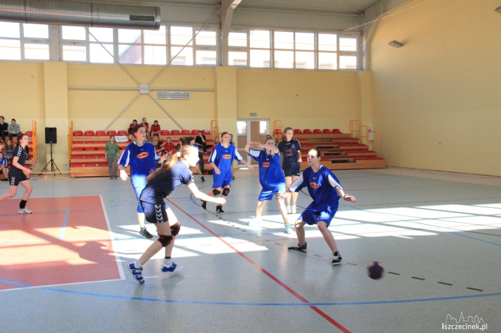 Turniej Regionalny Gimnazjady w Piłce Ręcznej Dziewcząt