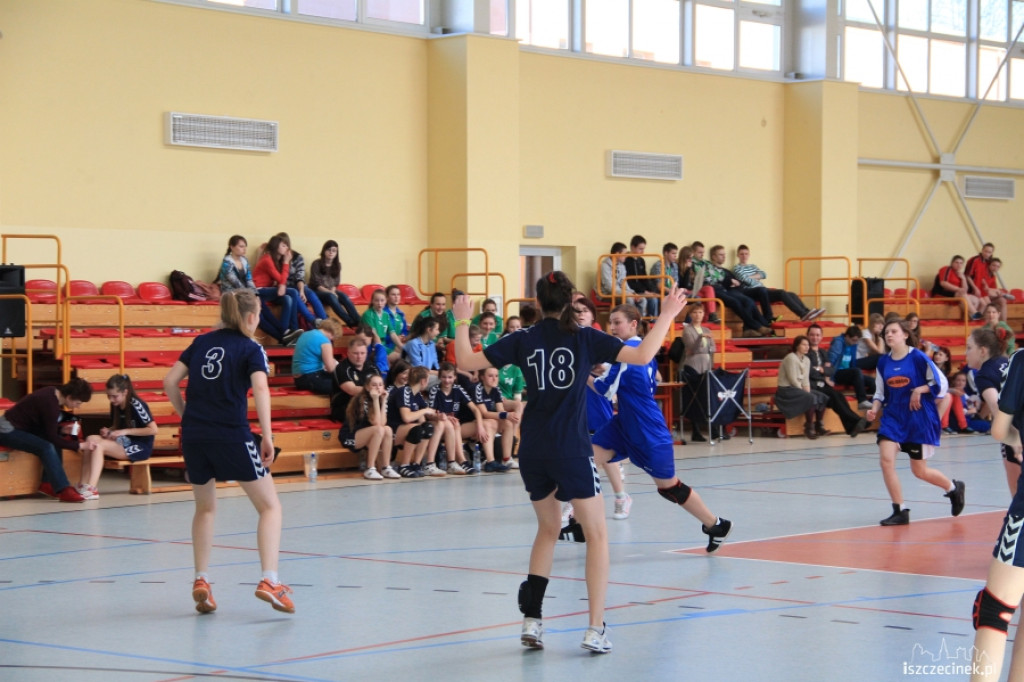 Turniej Regionalny Gimnazjady w Piłce Ręcznej Dziewcząt