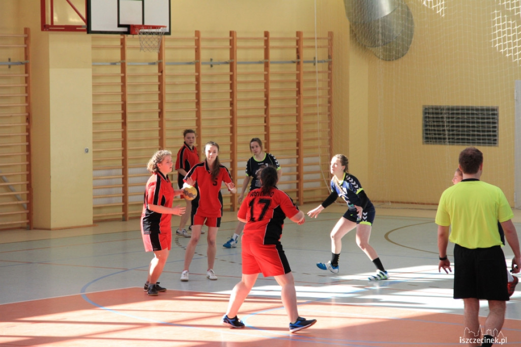 Turniej Regionalny Gimnazjady w Piłce Ręcznej Dziewcząt