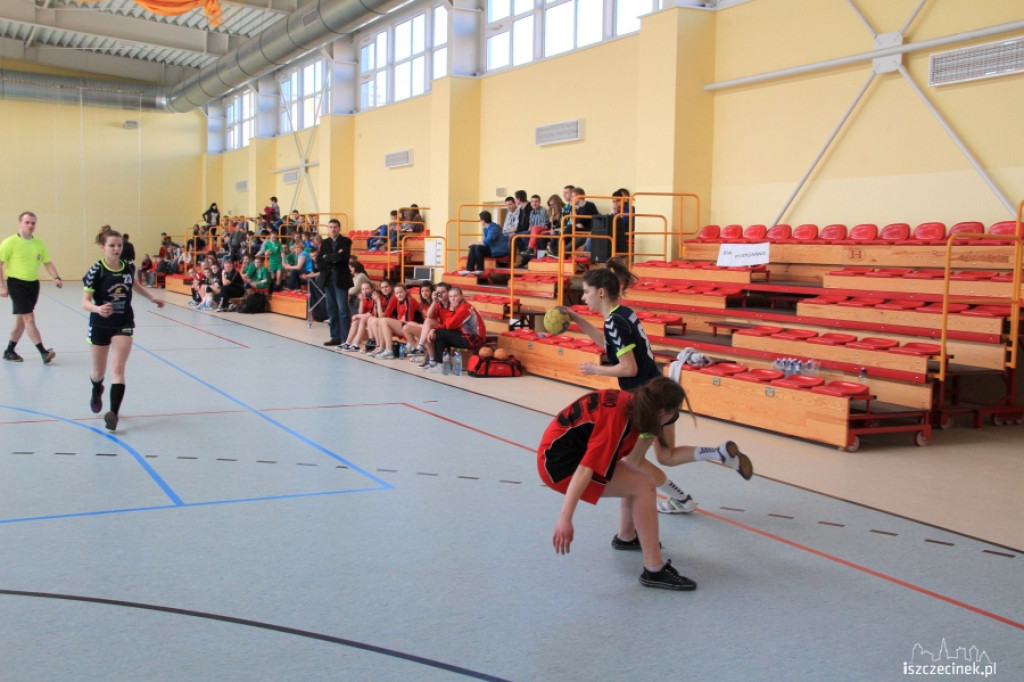 Turniej Regionalny Gimnazjady w Piłce Ręcznej Dziewcząt