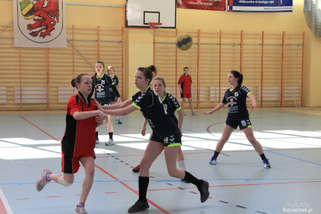 Turniej Regionalny Gimnazjady w Piłce Ręcznej Dziewcząt