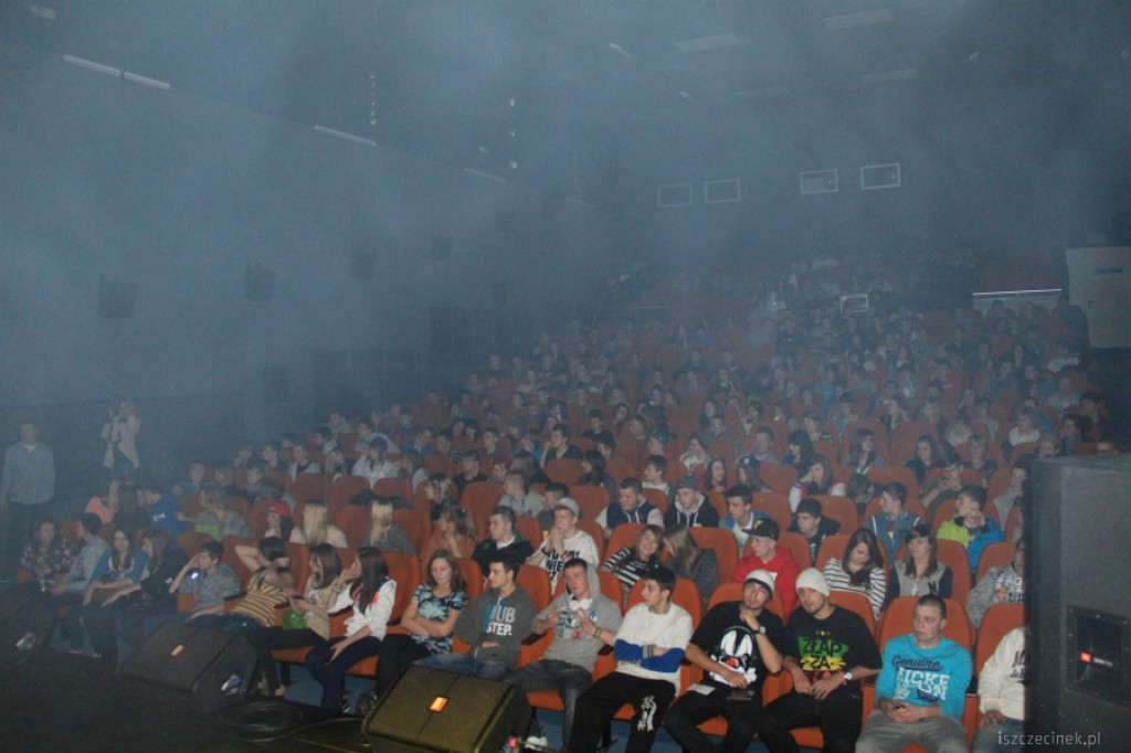 Muzyka i taniec przeciwko przemocy