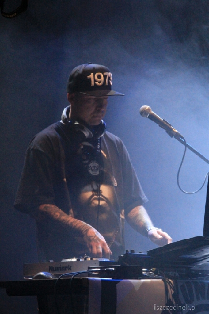 Muzyka i taniec przeciwko przemocy