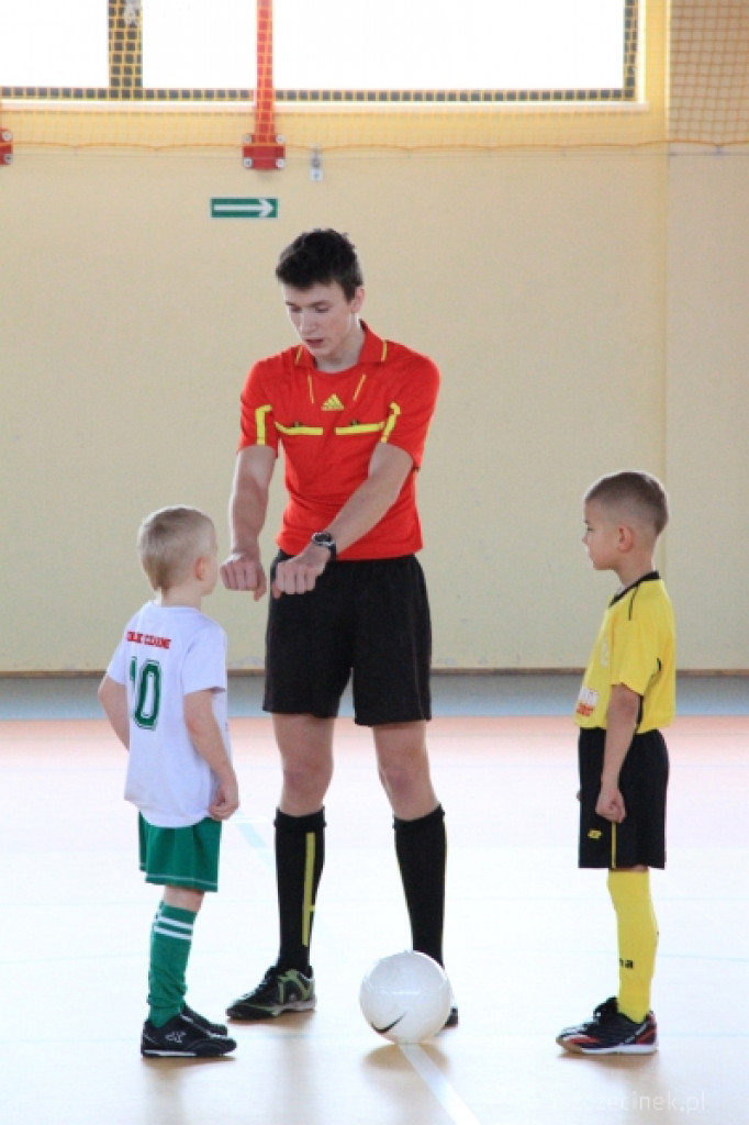 Najmłodsi na boisku