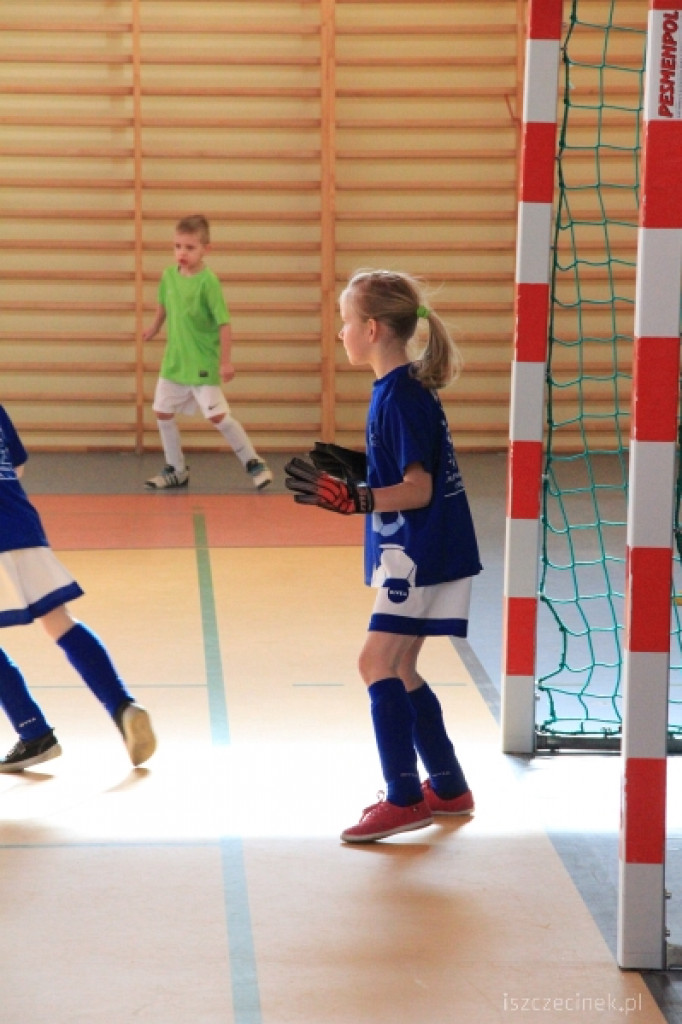 Najmłodsi na boisku