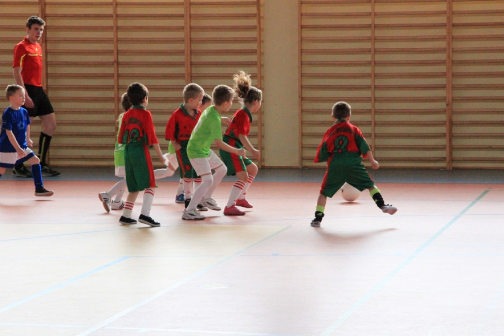 Najmłodsi na boisku