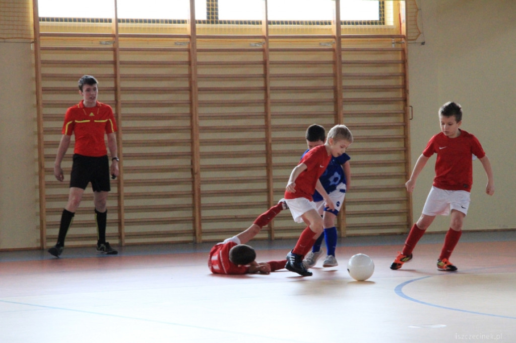 Najmłodsi na boisku