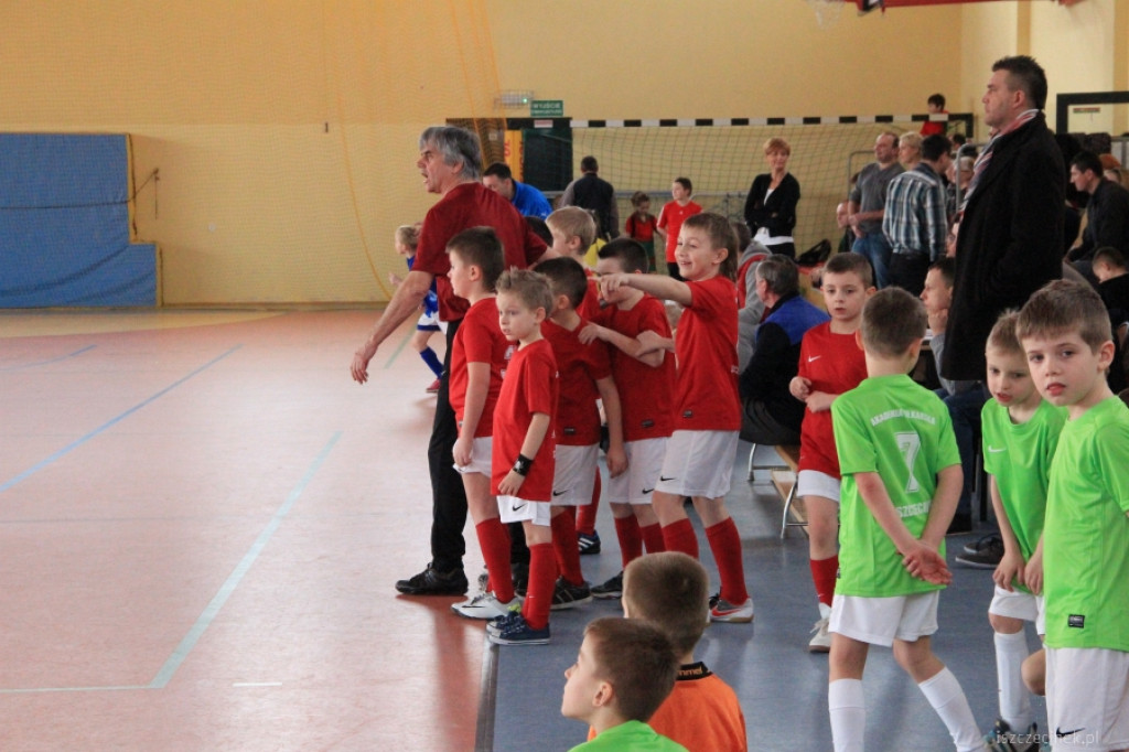 Najmłodsi na boisku